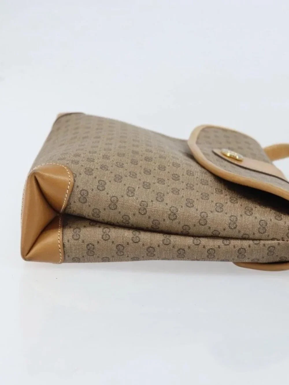 GUCCI Micro GG Supreme Shoulder Bag PVC Beige Gold Auth 173871 - Picture 4 of 15